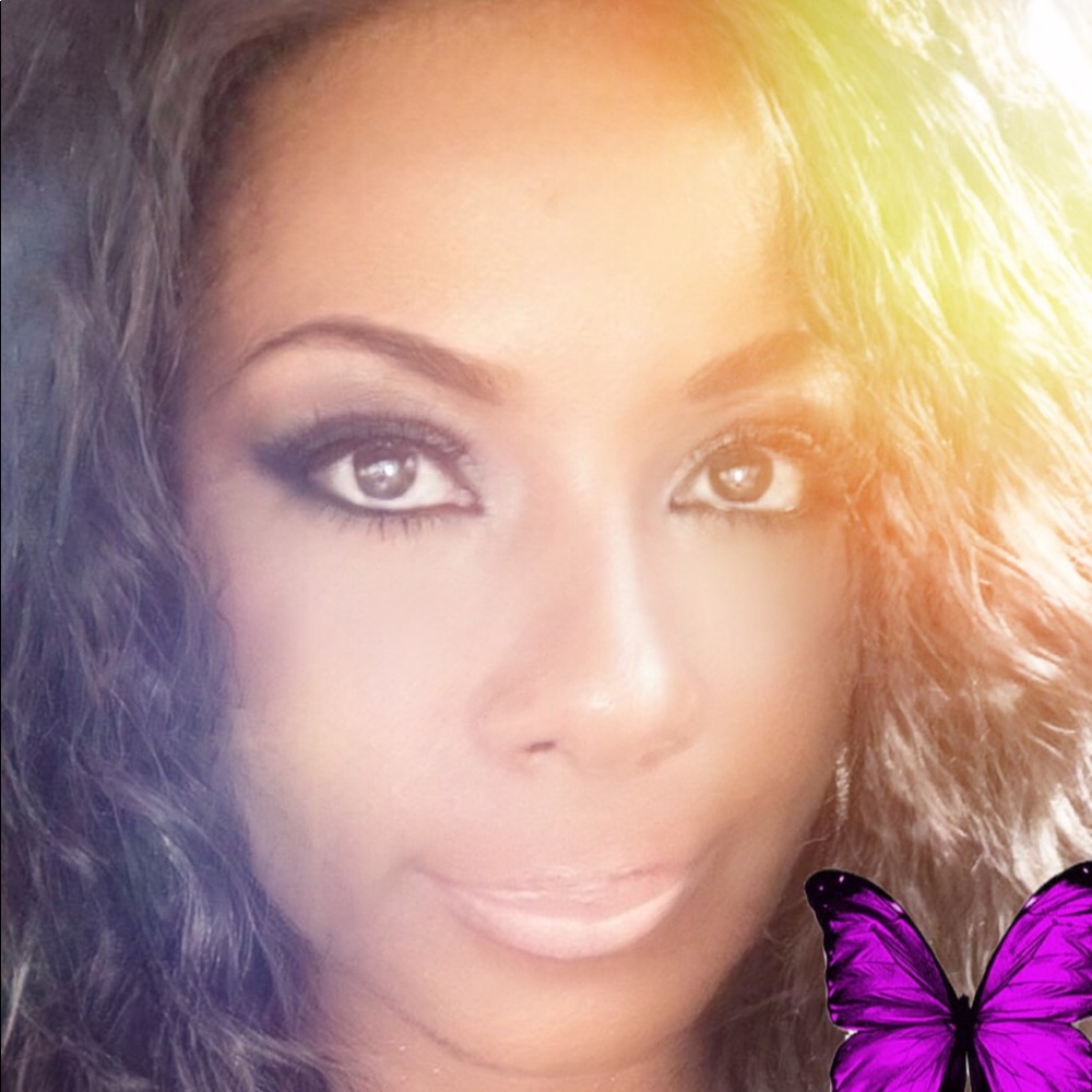 Meet your Posher, Shirley